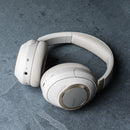 Audifonos Cleer Alpha Over-Ear: ANC Adaptativo, Audio Espacial, 35h Batería, Hi-Res gris