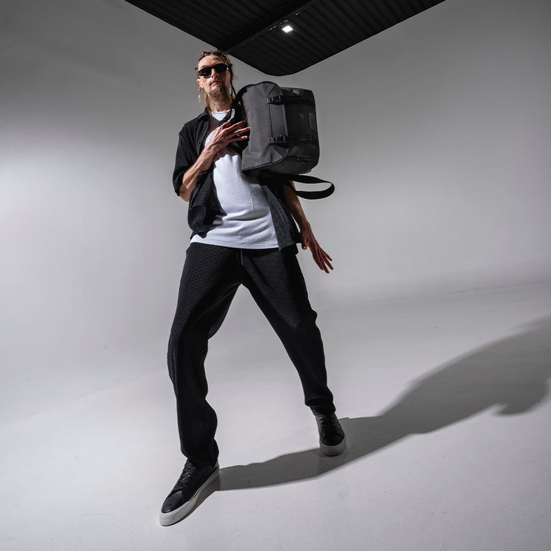 Combo: Portafolio Urban 15.6” + Smartwatch Kronos Stylus