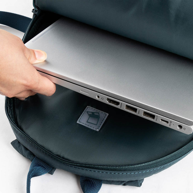 Mochila Canyon para Laptop 14" con Cangurera: Protección y Organización Total, Verde