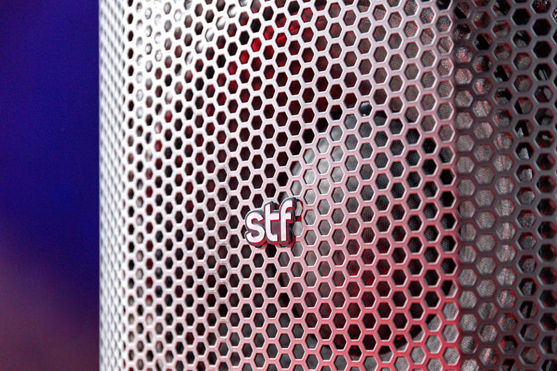 Sistema de Audio Lineal Profesional Xonorum 1 STF| Potencia 900W, Audiencia 100 personas