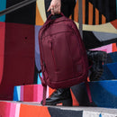 Combo: Mochila Zilker Vino 15.6” + Audífonos Lisbon Coral